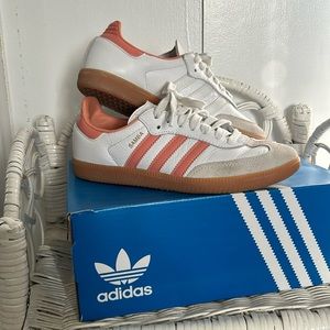 Adidas SAMBA size 6